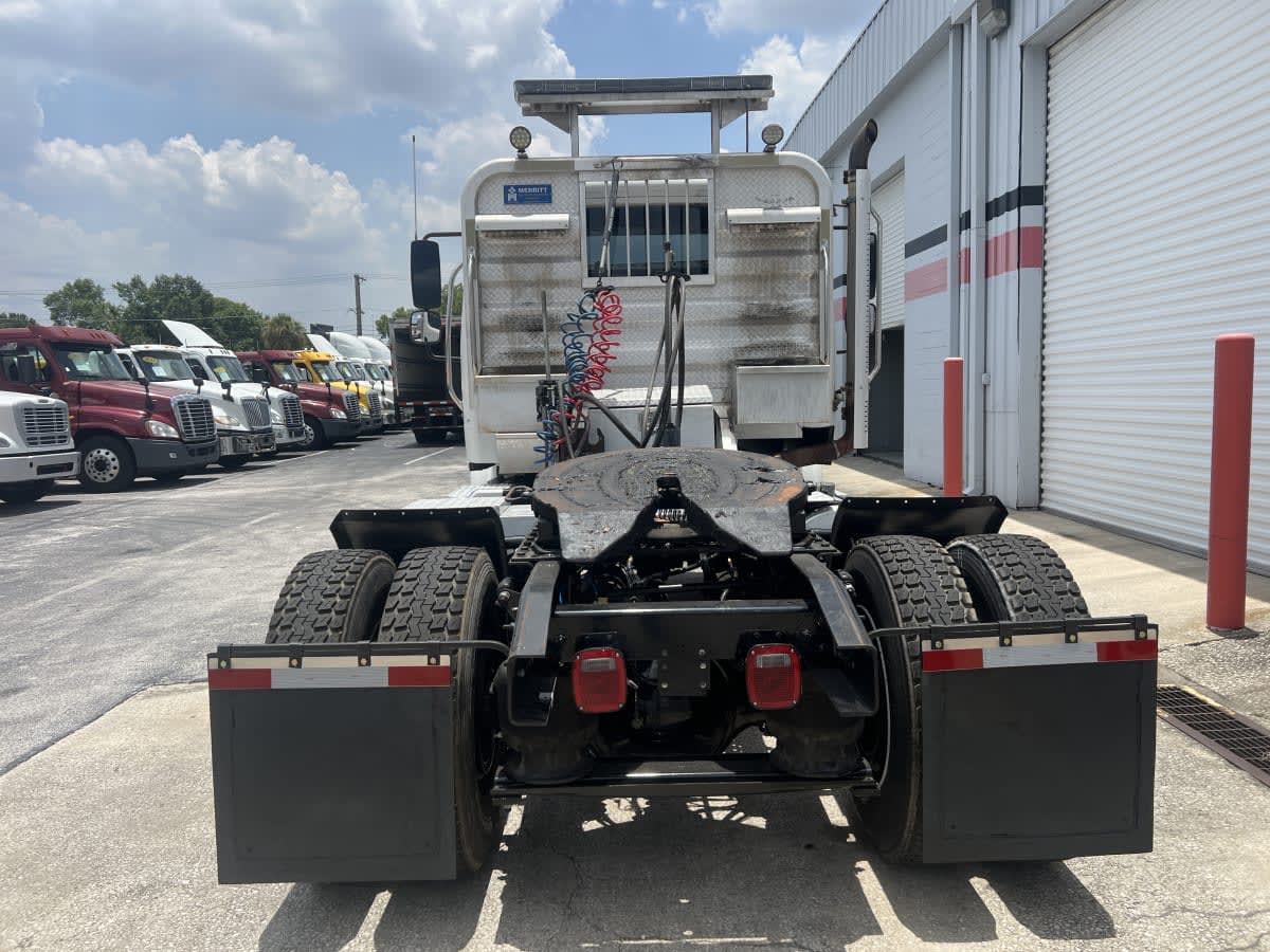 2018 Freightliner M2 106 - image 5