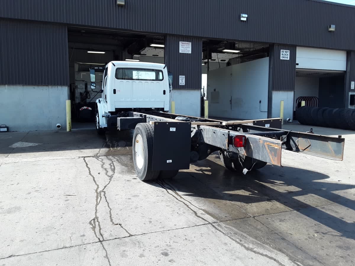 2020 Freightliner/Mercedes M2 106 249991