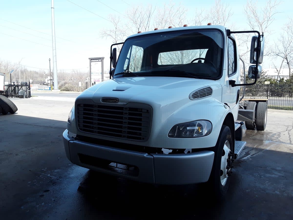 2020 Freightliner/Mercedes M2 106 249991