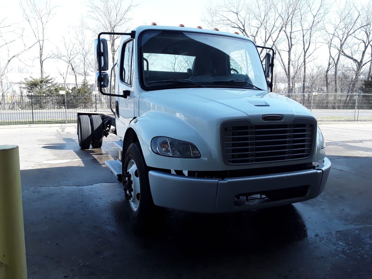 2020 Freightliner/Mercedes M2 106 249991