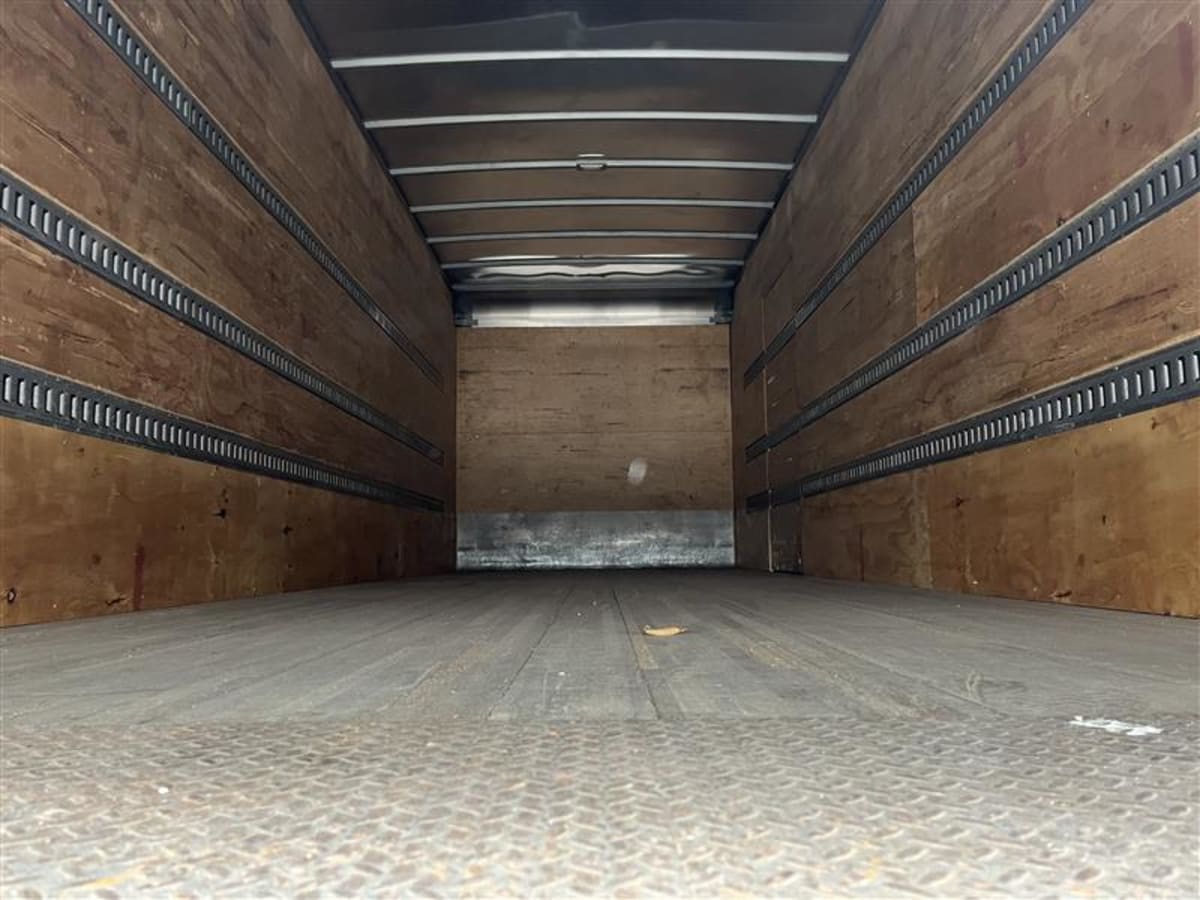 2020 Freightliner M2 106 250689