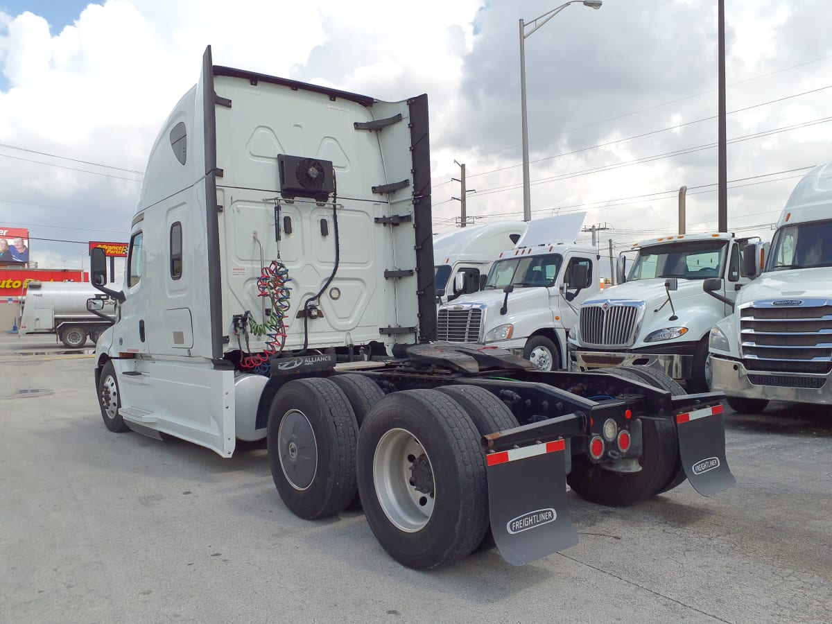 2020 Freightliner/Mercedes NEW CASCADIA PX12664 250704