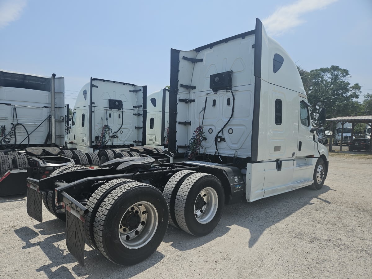 2020 Freightliner/Mercedes NEW CASCADIA PX12664 250708