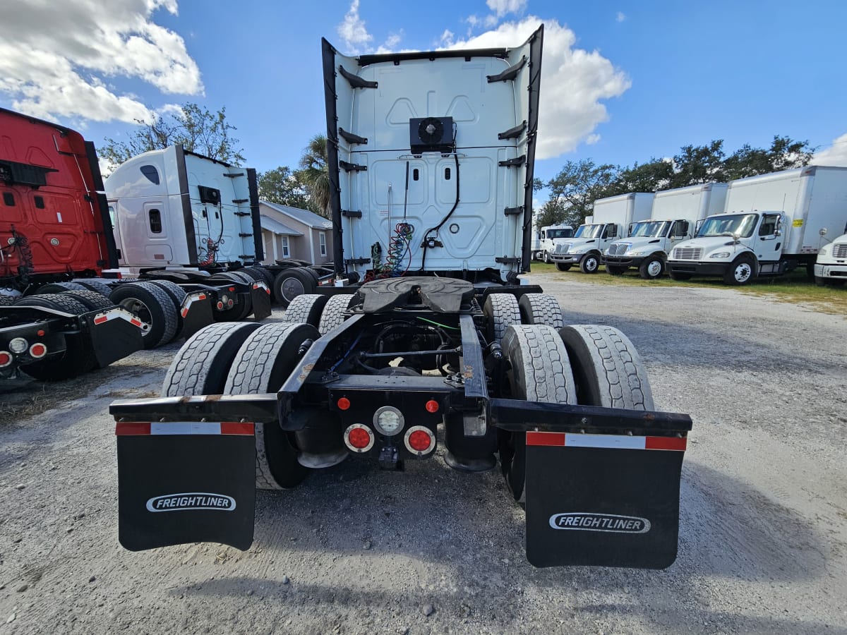 2020 Freightliner/Mercedes NEW CASCADIA PX12664 250745