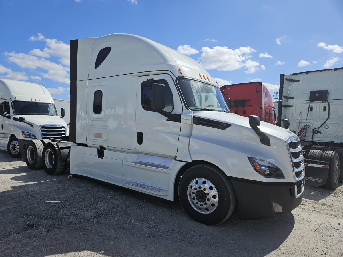 2020 Freightliner/Mercedes NEW CASCADIA PX12664 250745