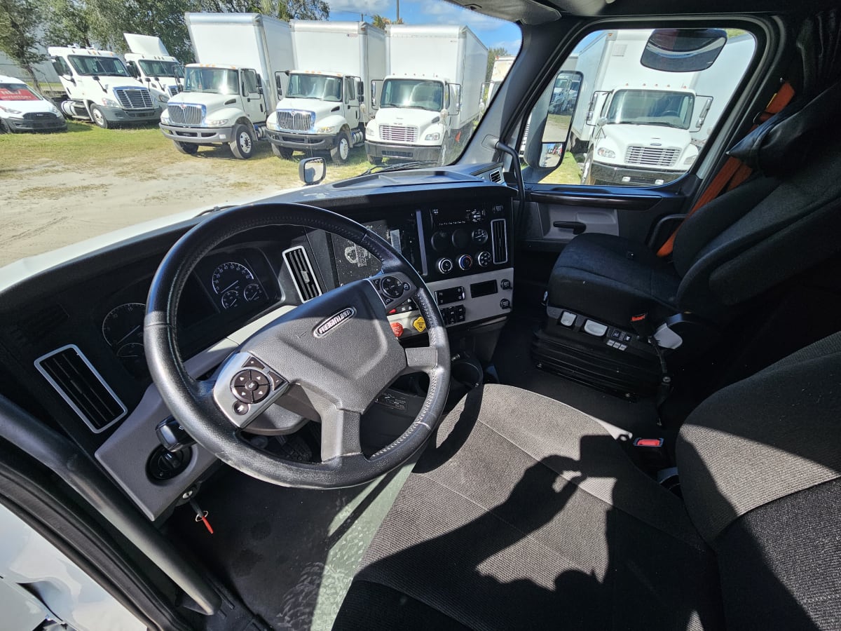 2020 Freightliner/Mercedes NEW CASCADIA PX12664 250745