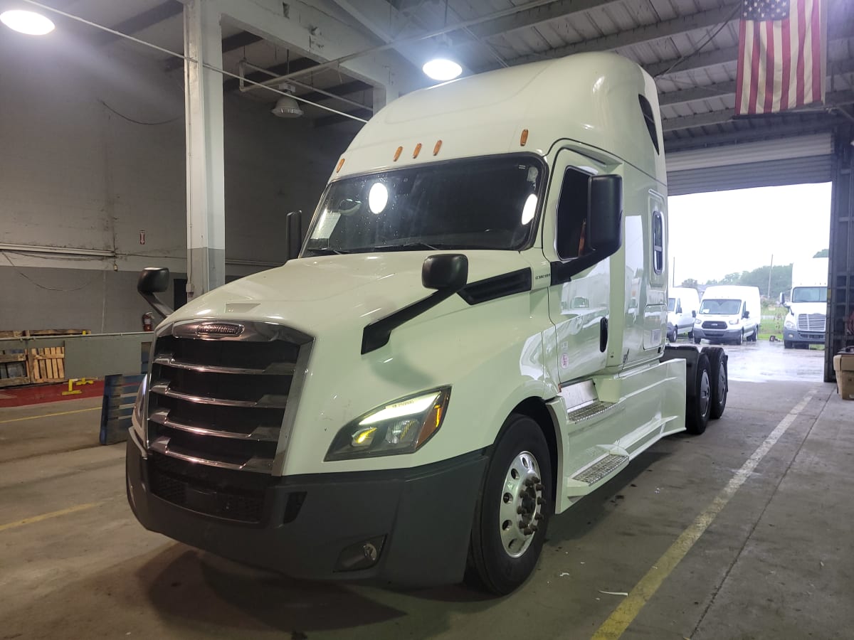 2020 Freightliner/Mercedes NEW CASCADIA PX12664 250880