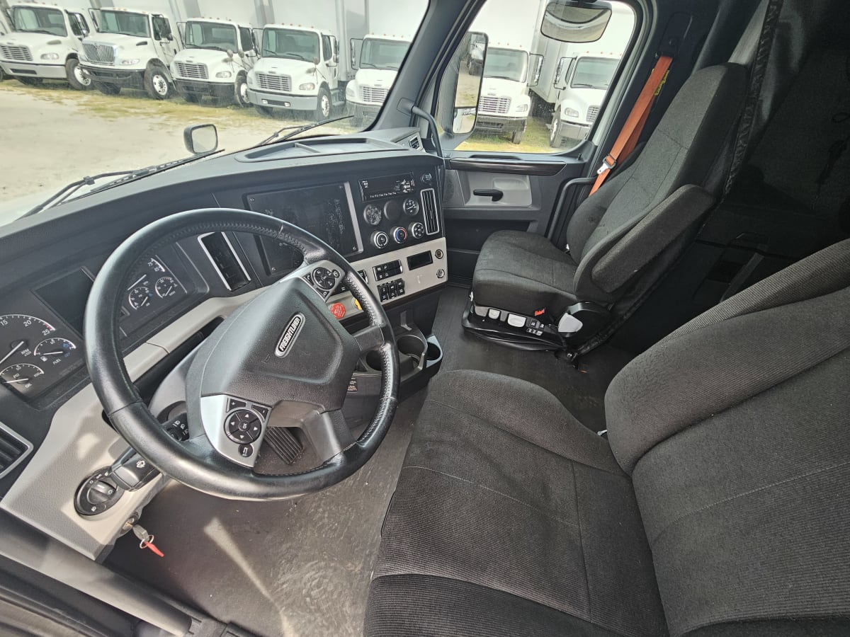 2020 Freightliner/Mercedes NEW CASCADIA PX12664 250882