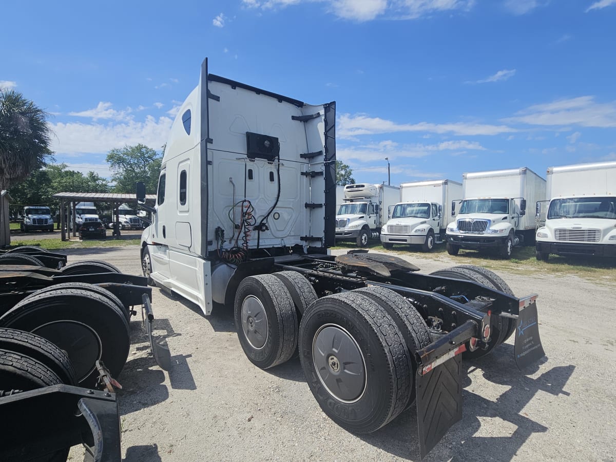 2020 Freightliner/Mercedes NEW CASCADIA PX12664 250894