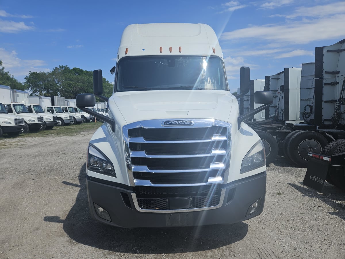 2020 Freightliner/Mercedes NEW CASCADIA PX12664 250894