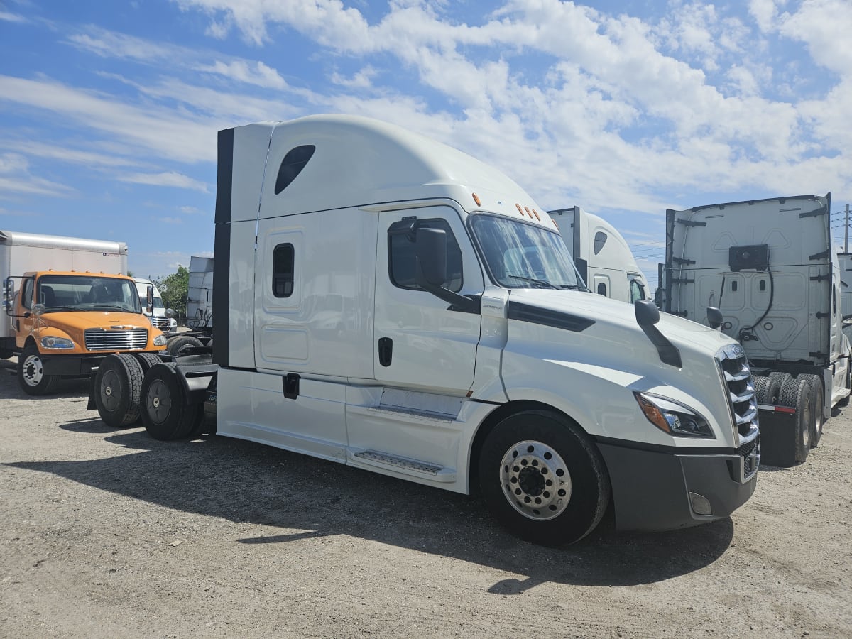 2020 Freightliner/Mercedes NEW CASCADIA PX12664 250894