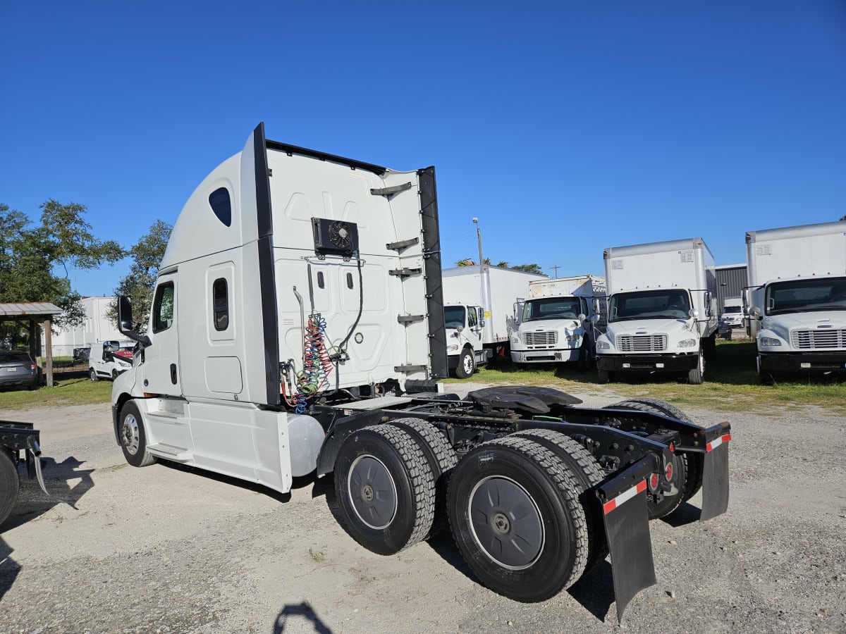 2020 Freightliner/Mercedes NEW CASCADIA PX12664 250895