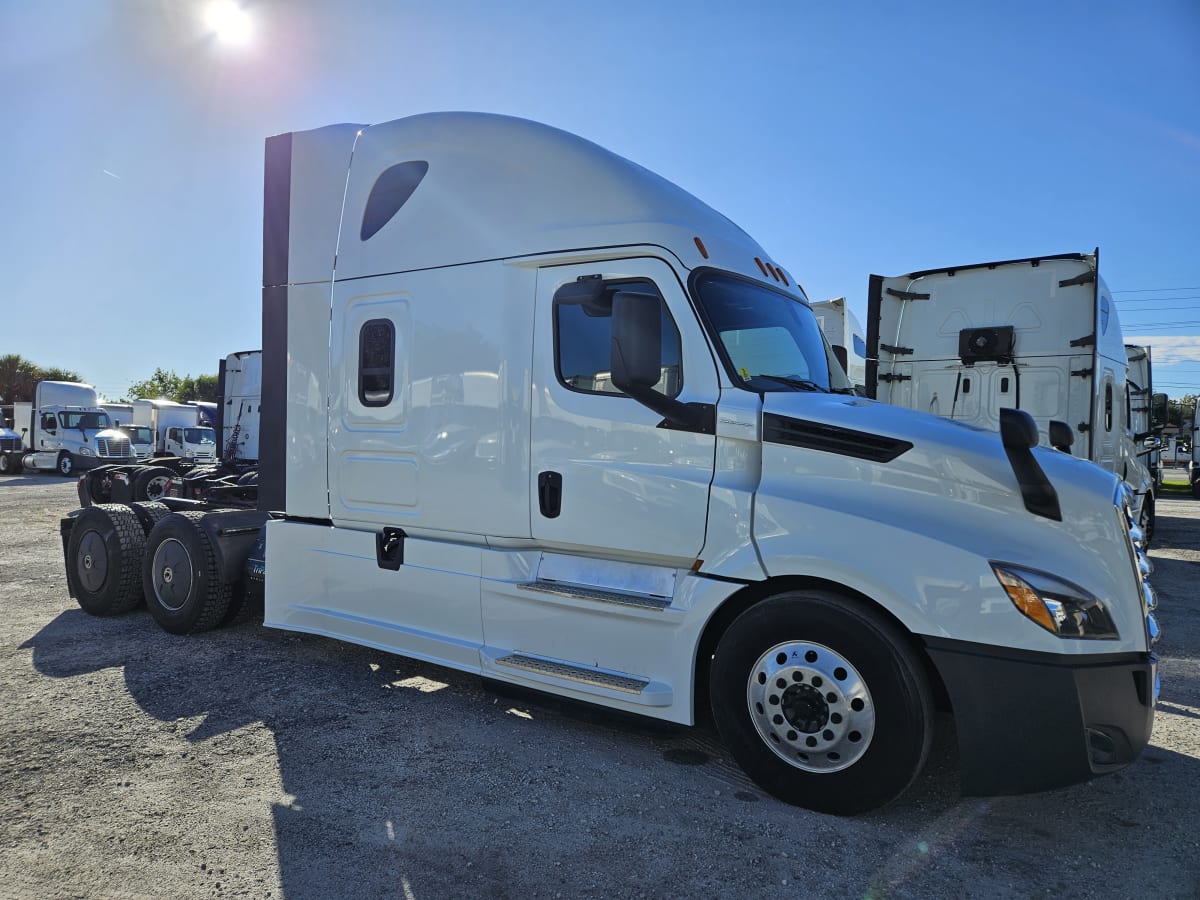 2020 Freightliner/Mercedes NEW CASCADIA PX12664 250895