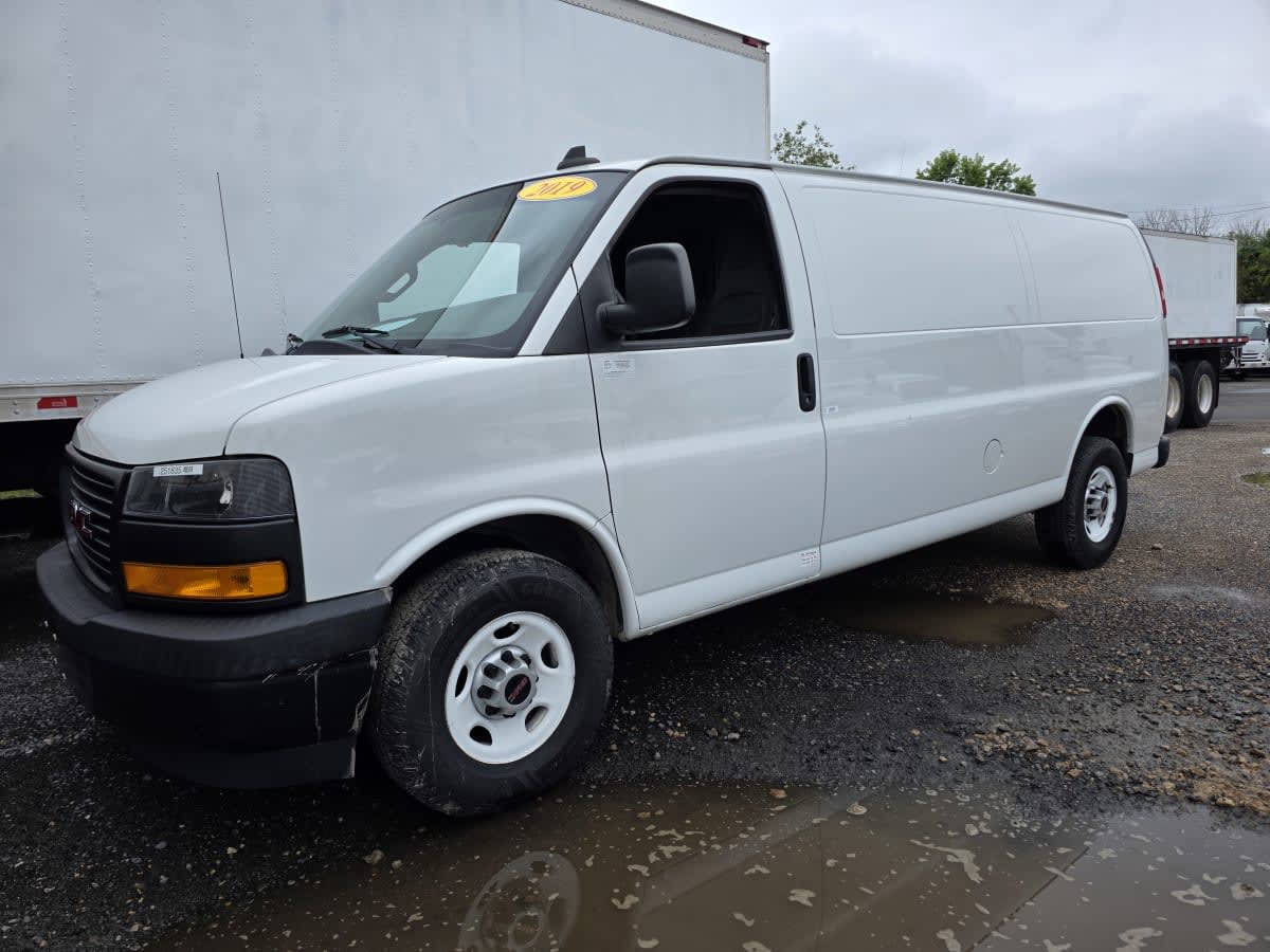 2019 General Motors Corp. SAVANA 3500 251835