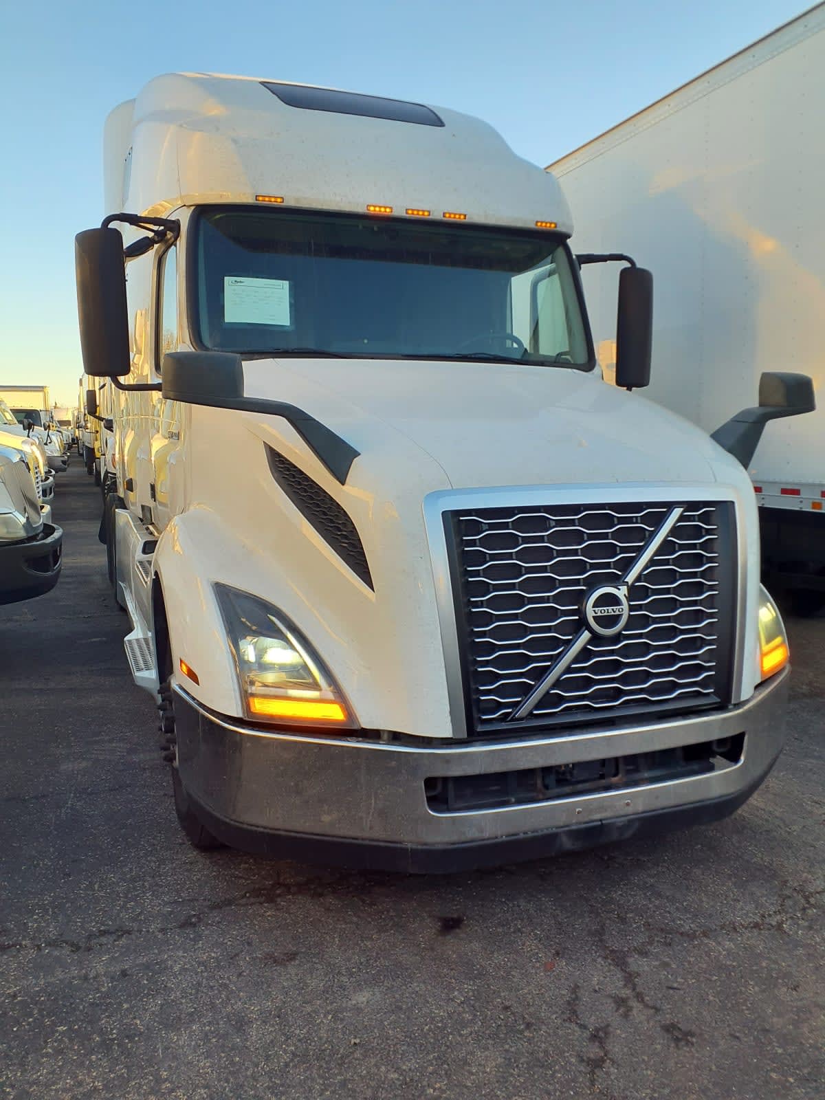 2020 Volvo VNL64T-760 251924