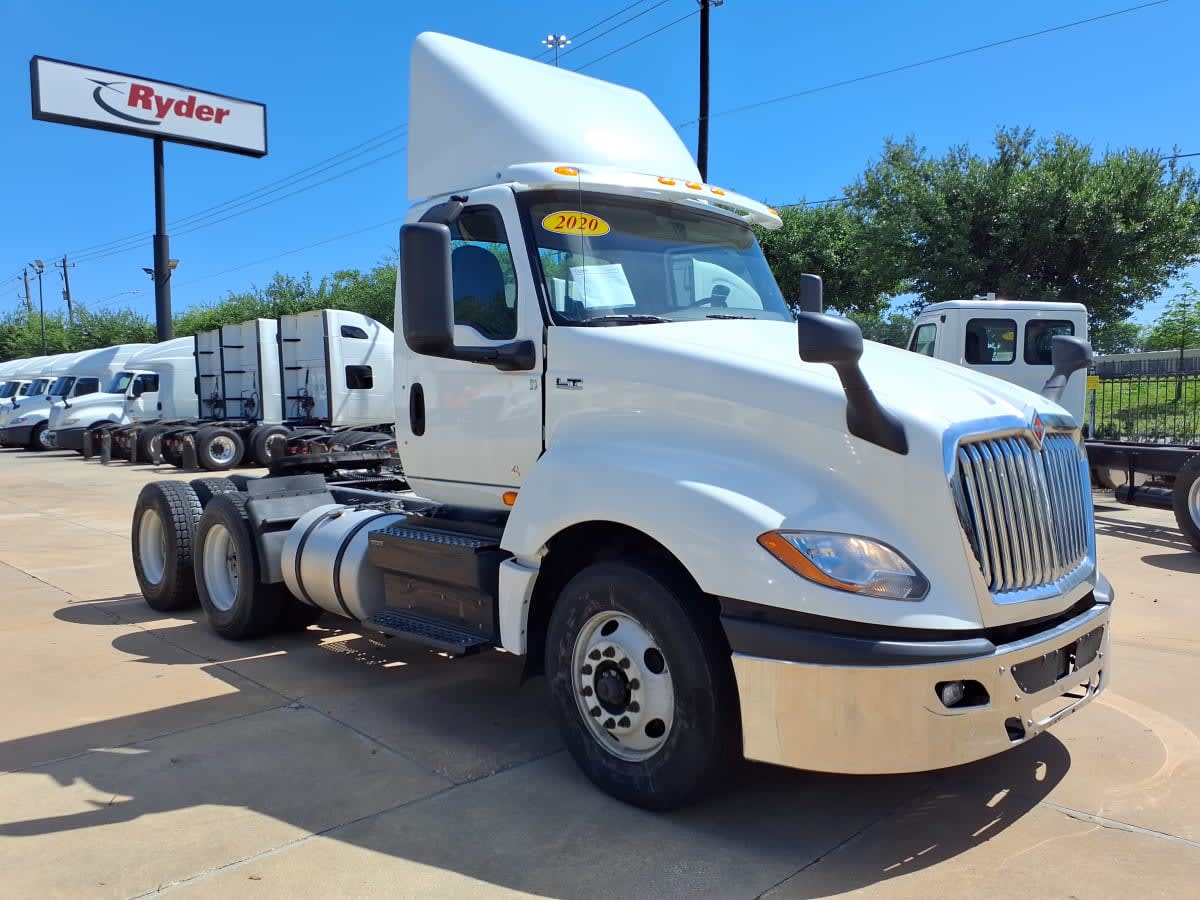 2020 Navistar International LT625 DAYCAB T/A 252134