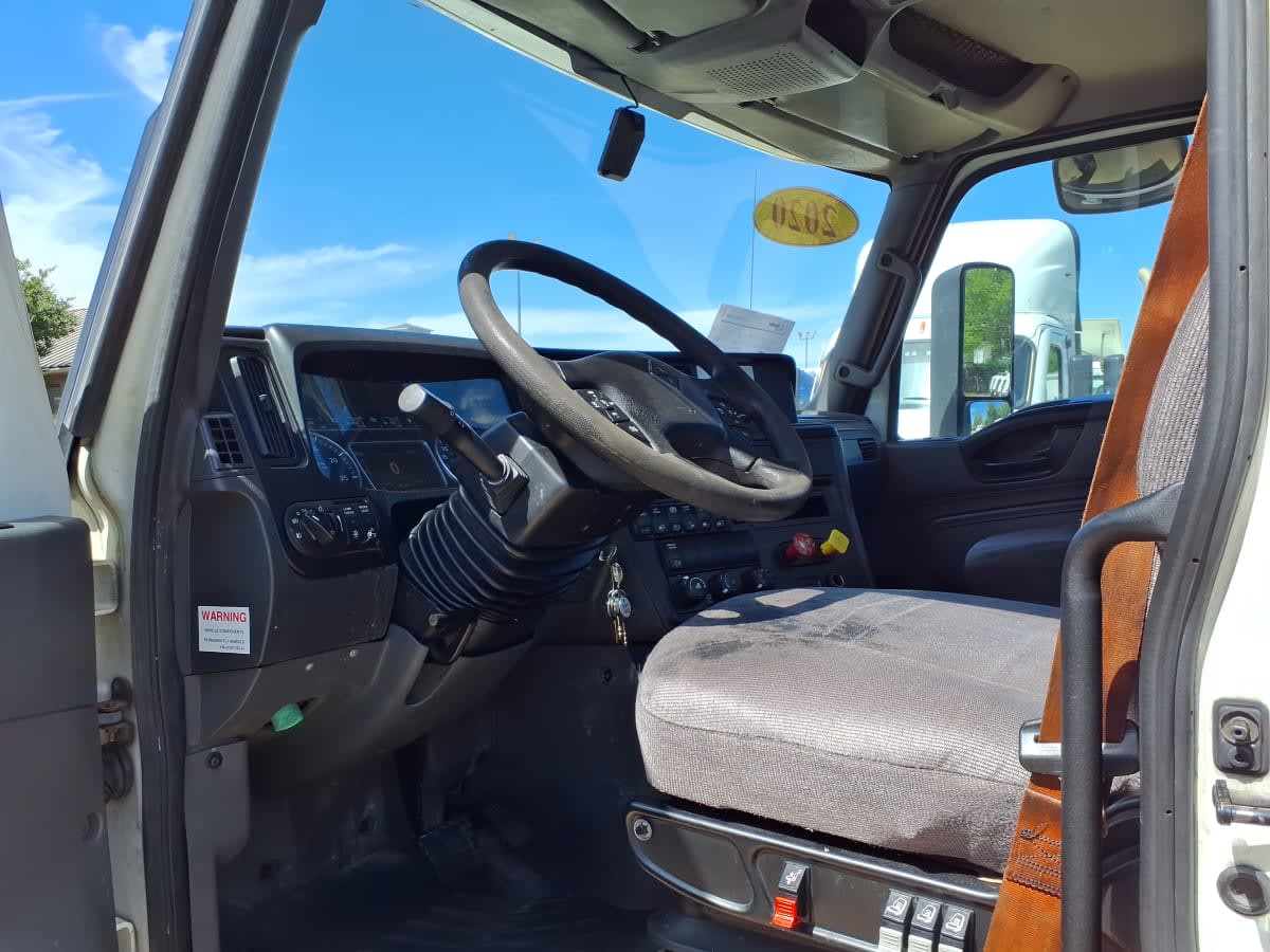 2020 Navistar International LT625 DAYCAB T/A 252134