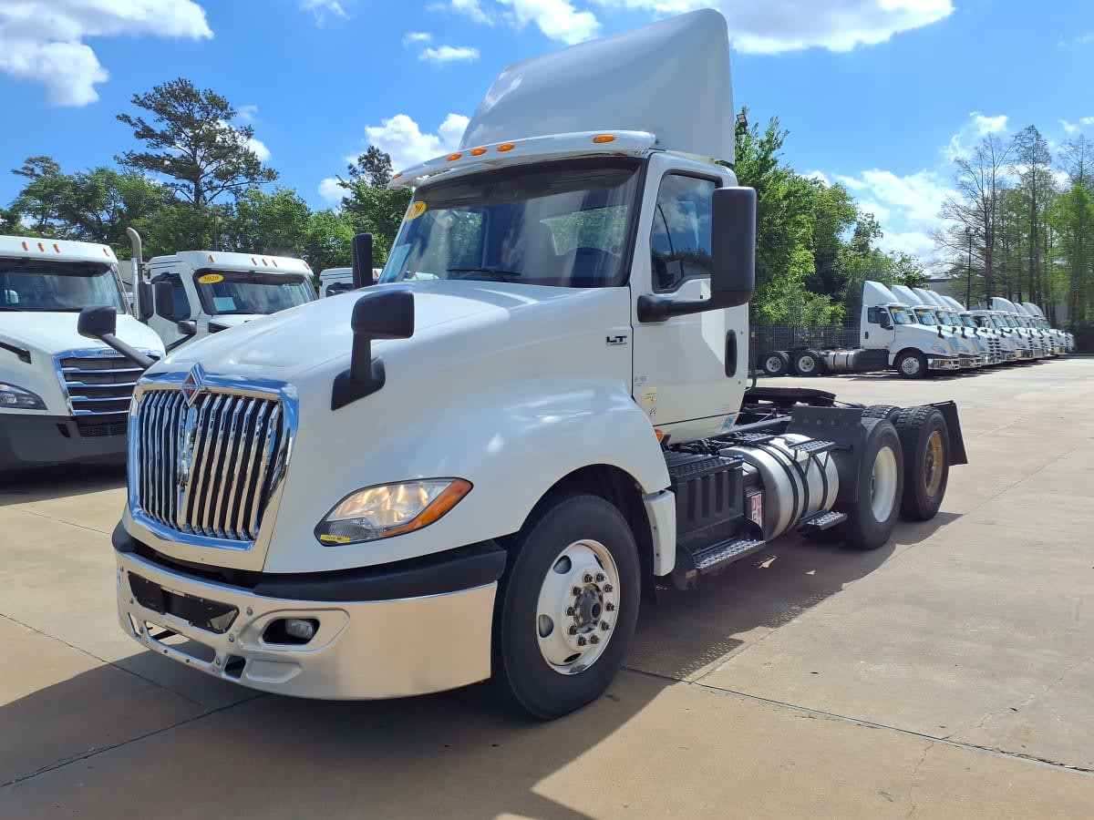 2020 Navistar International LT625 DAYCAB T/A 252163