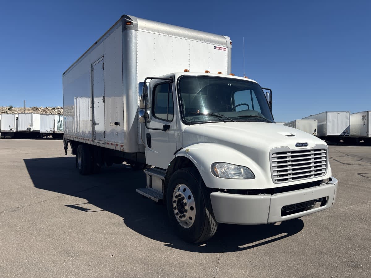 2020 Freightliner M2 106 in Taylor, MI — photo 3