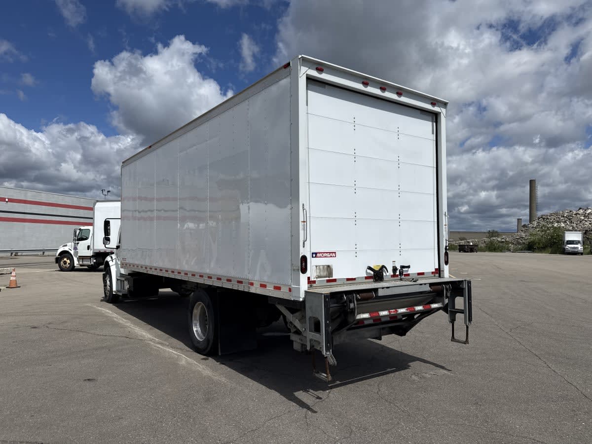 2020 Freightliner M2 106 in Taylor, MI — photo 6