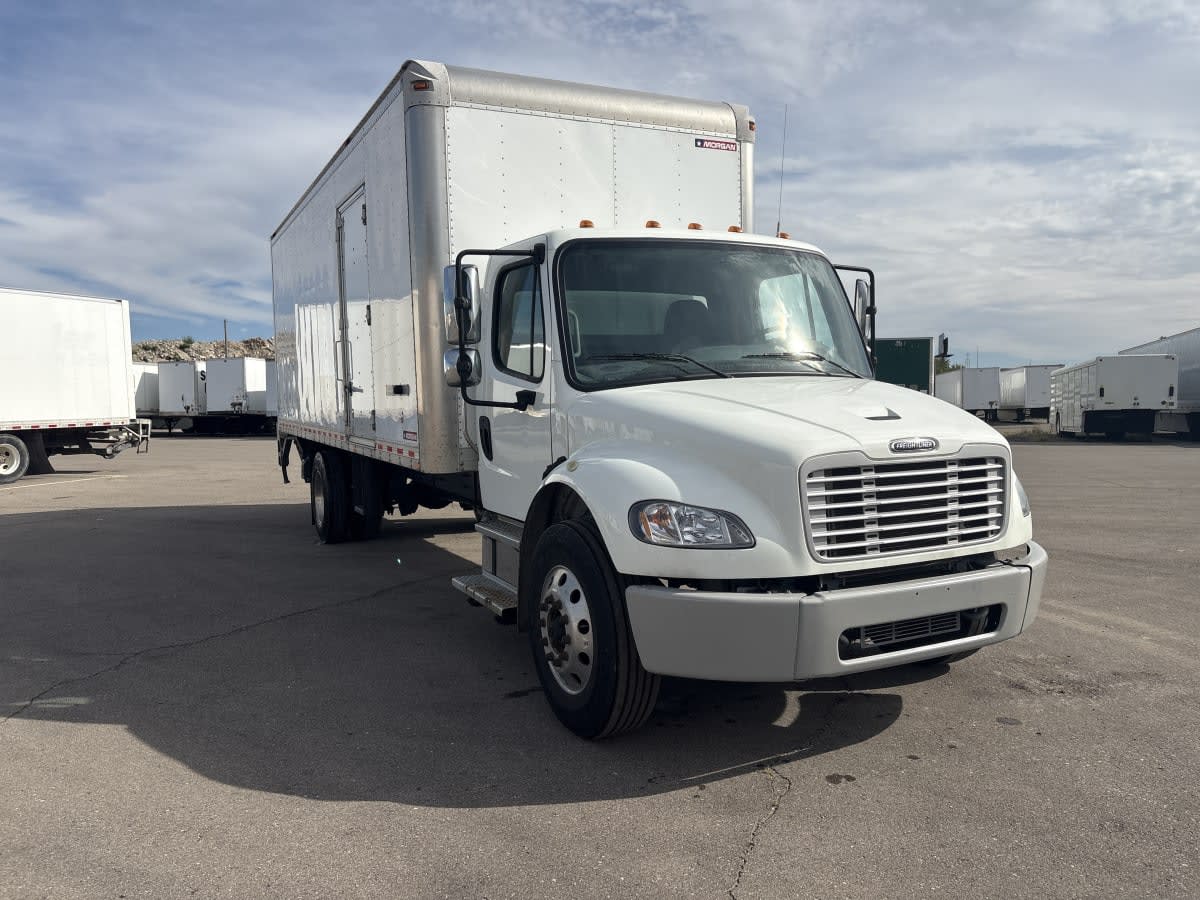 2020 Freightliner M2 106 in Taylor, MI — photo 3