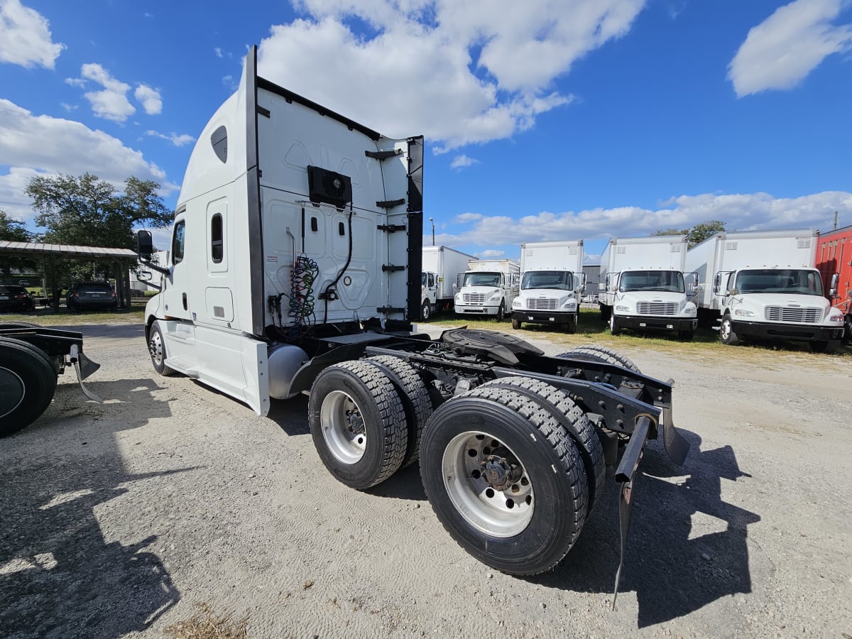 2020 Freightliner/Mercedes NEW CASCADIA PX12664 252389