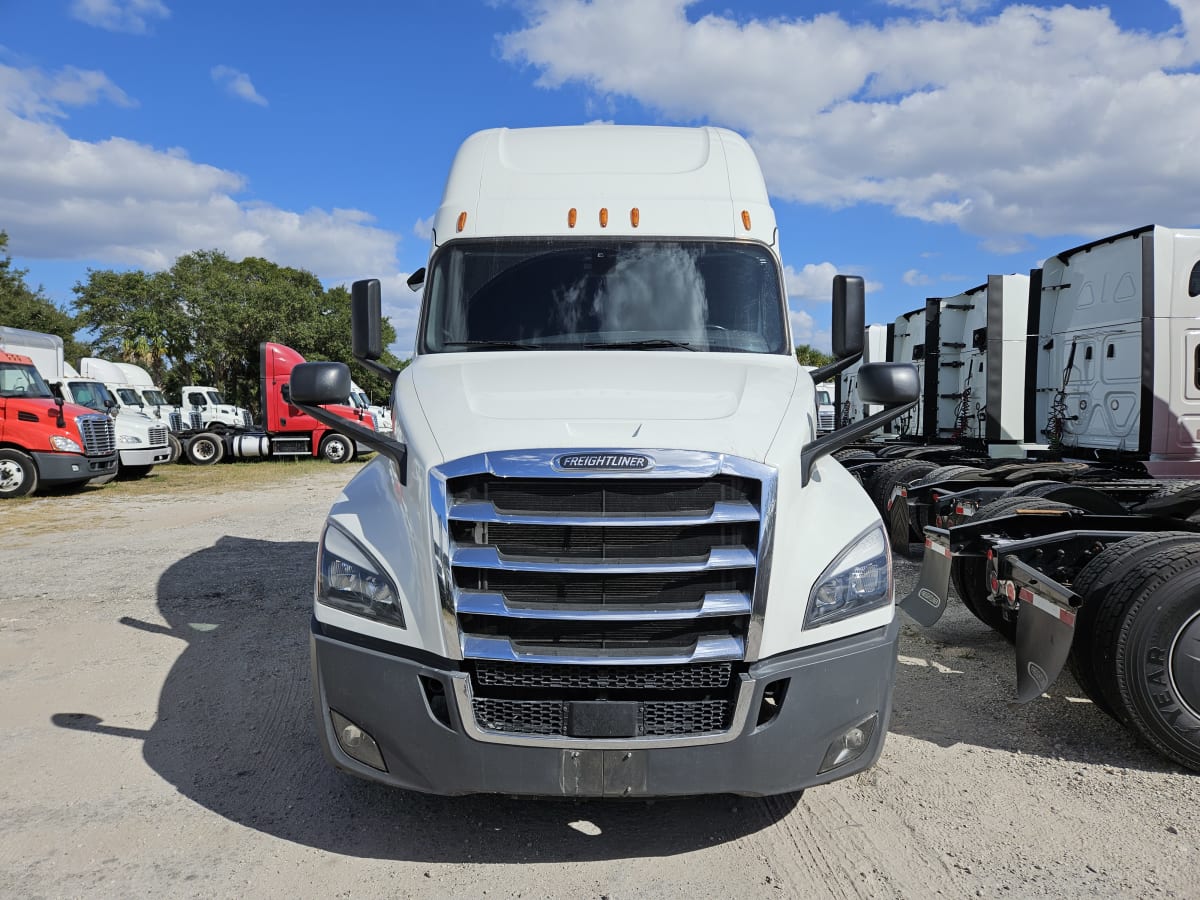 2020 Freightliner/Mercedes NEW CASCADIA PX12664 252389