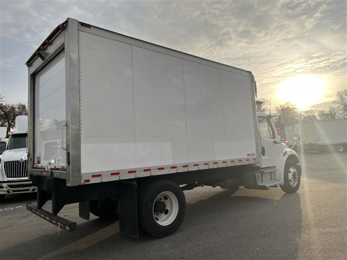 2020 Freightliner/Mercedes M2 106 252470