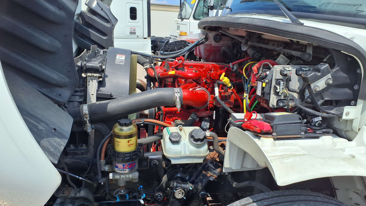2020 Freightliner M2 106 252521