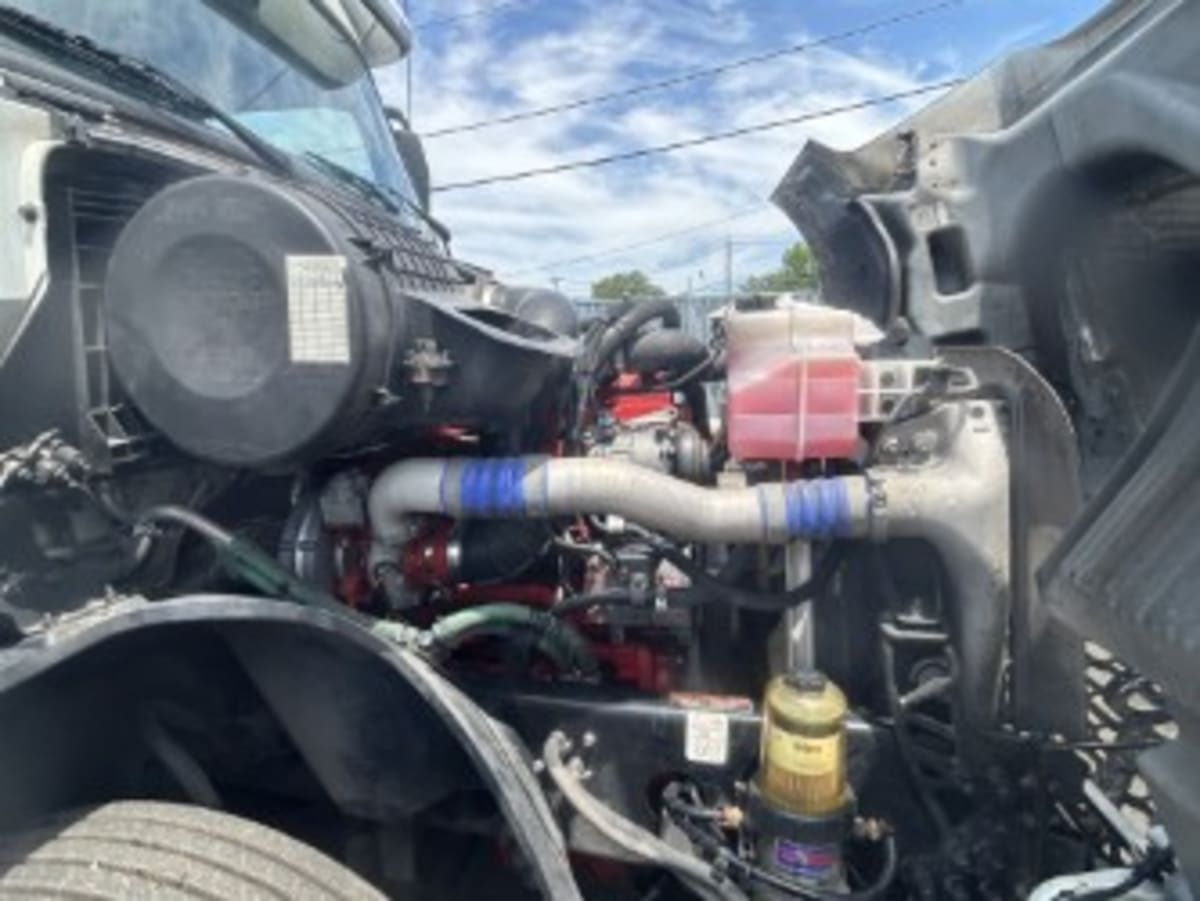 2020 Volvo VNL64T-760 252529