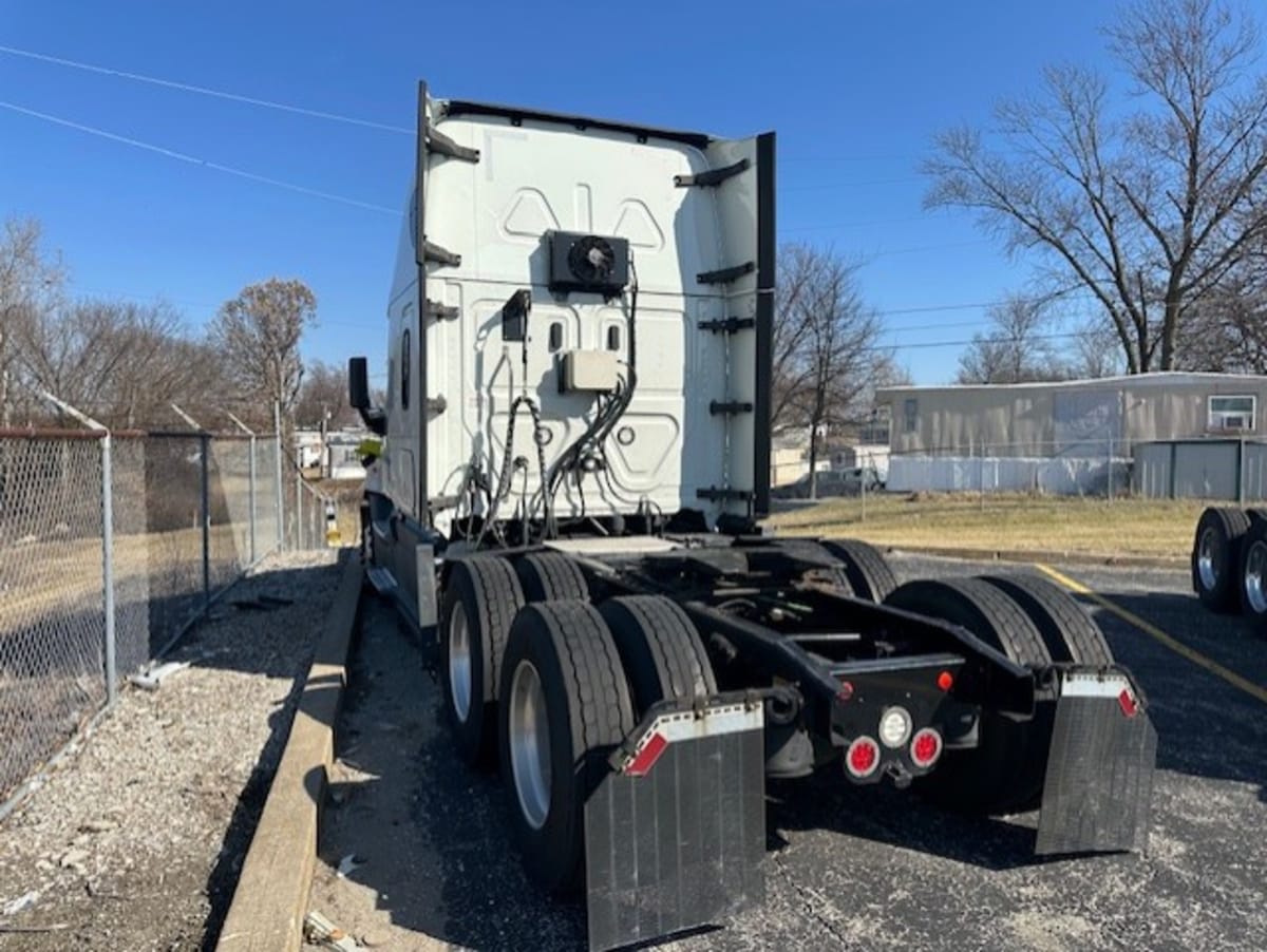 2020 Freightliner/Mercedes CASCADIA 125 252536