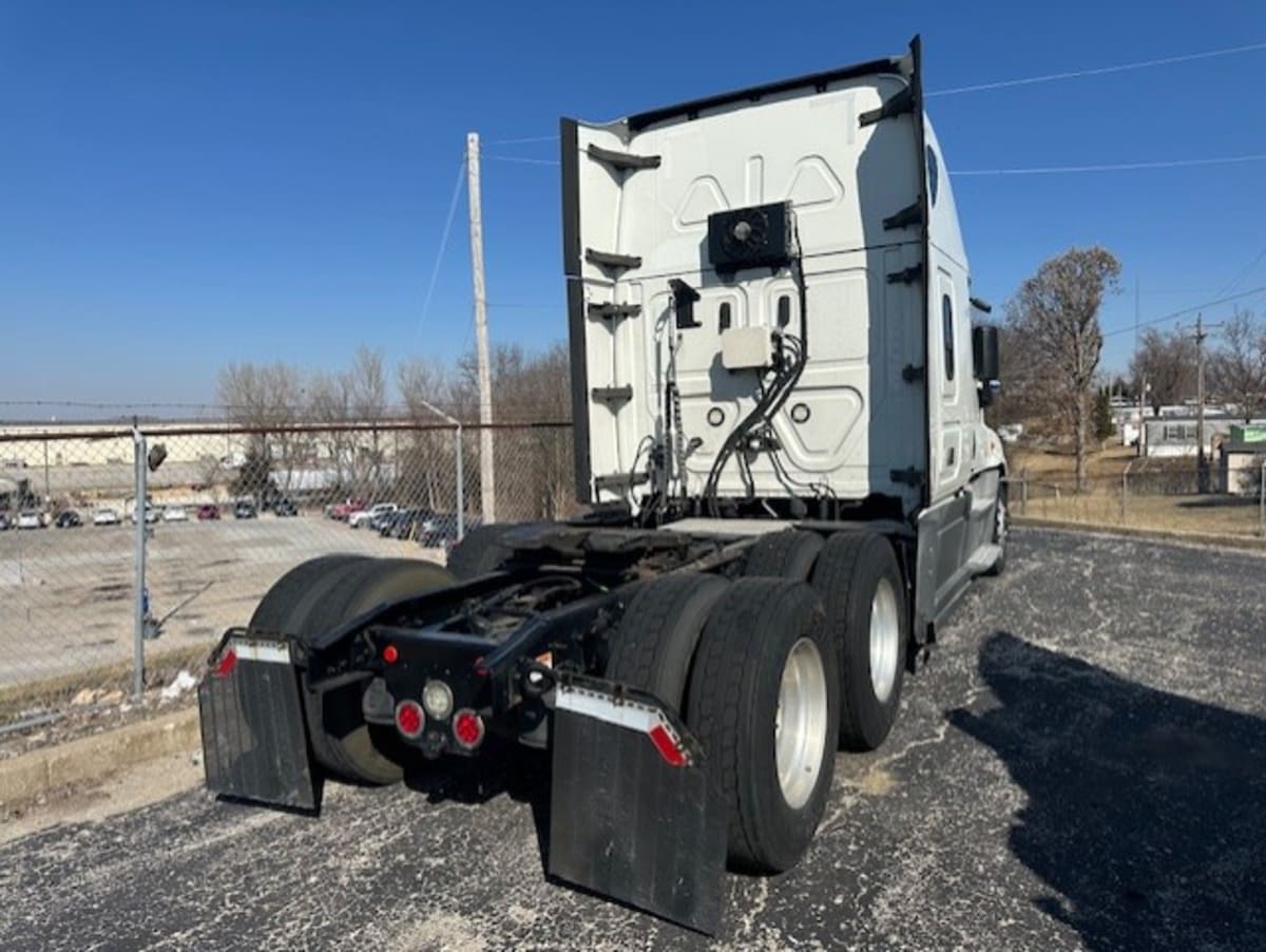 2020 Freightliner/Mercedes CASCADIA 125 252536
