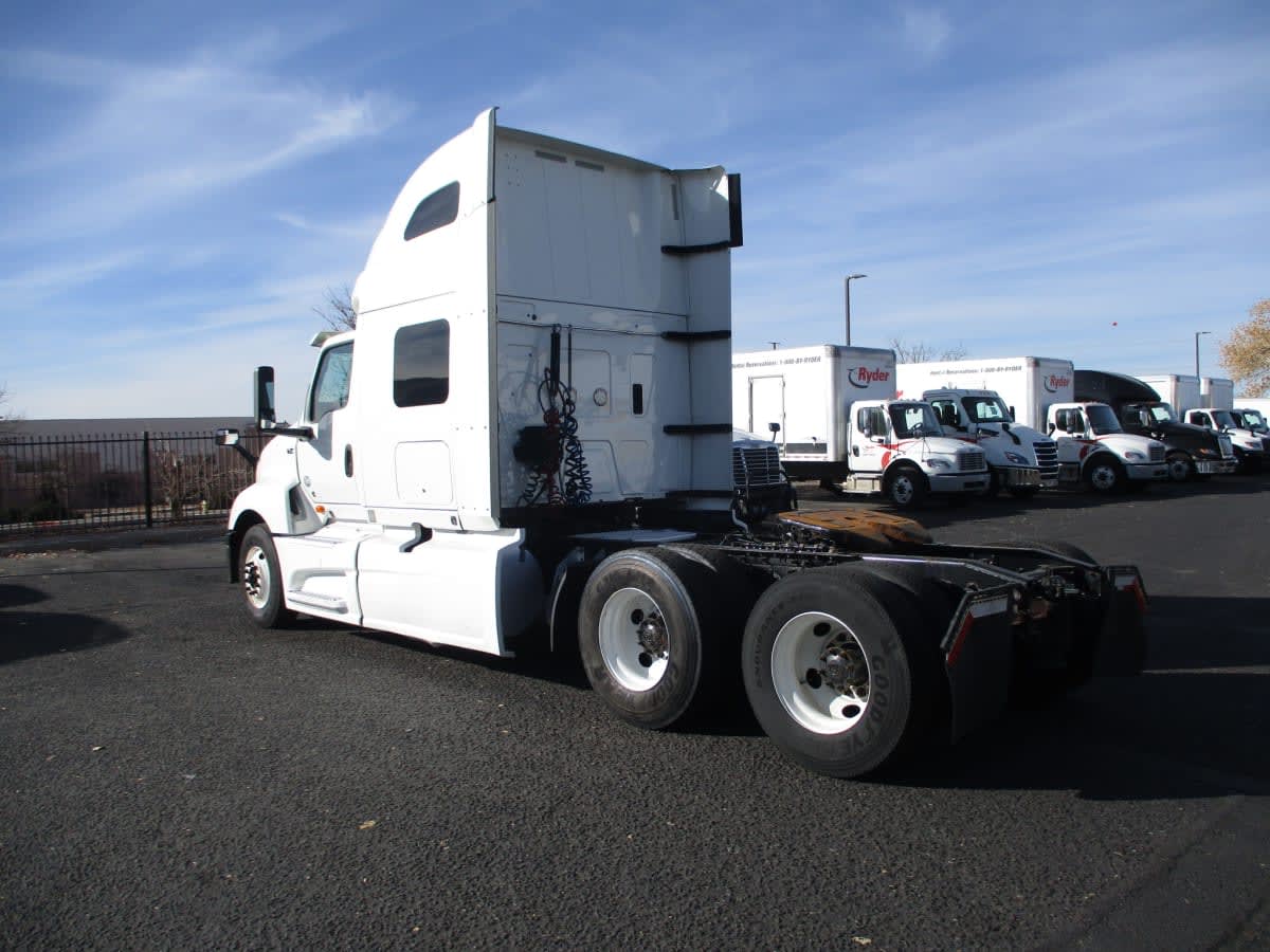 2020 International - image 4