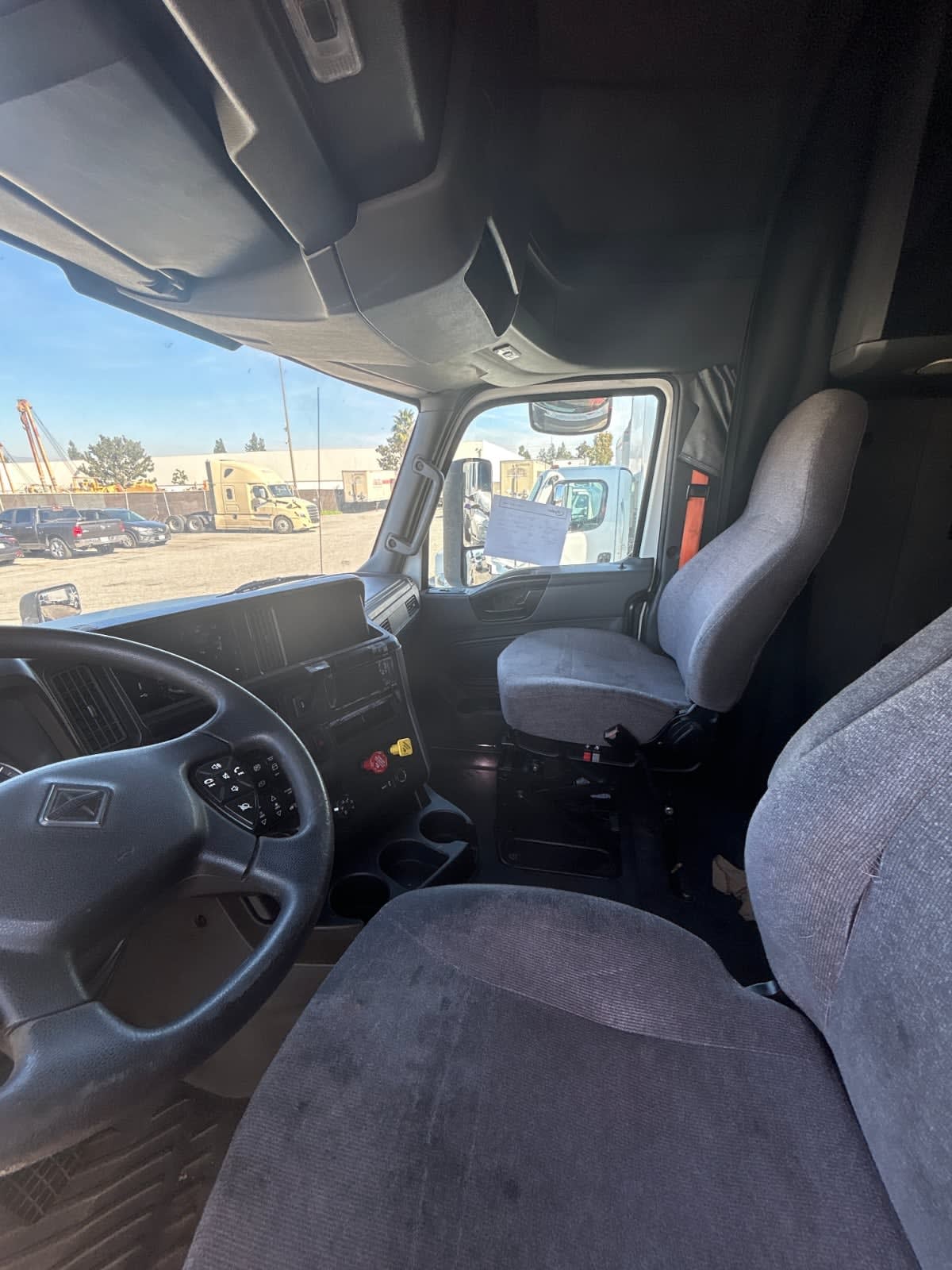 2020 International - image 7