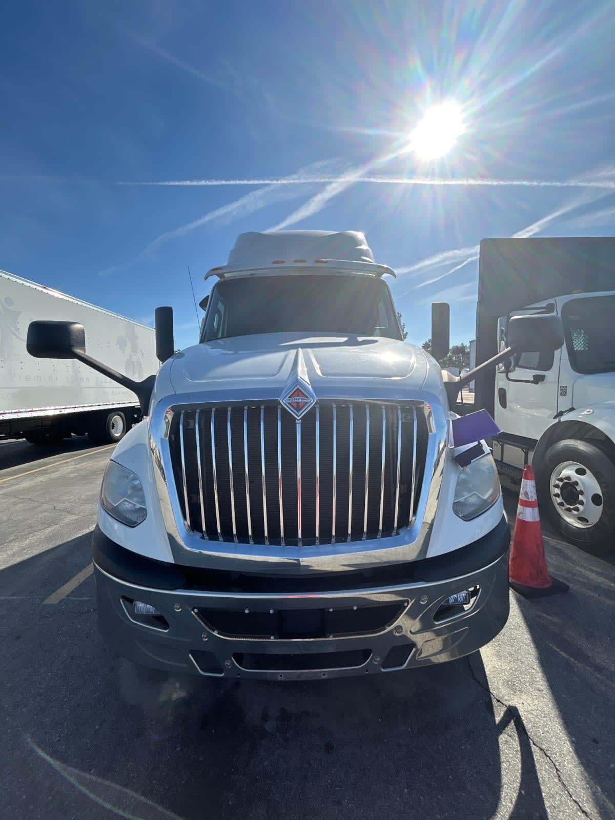 2020 International - image 9