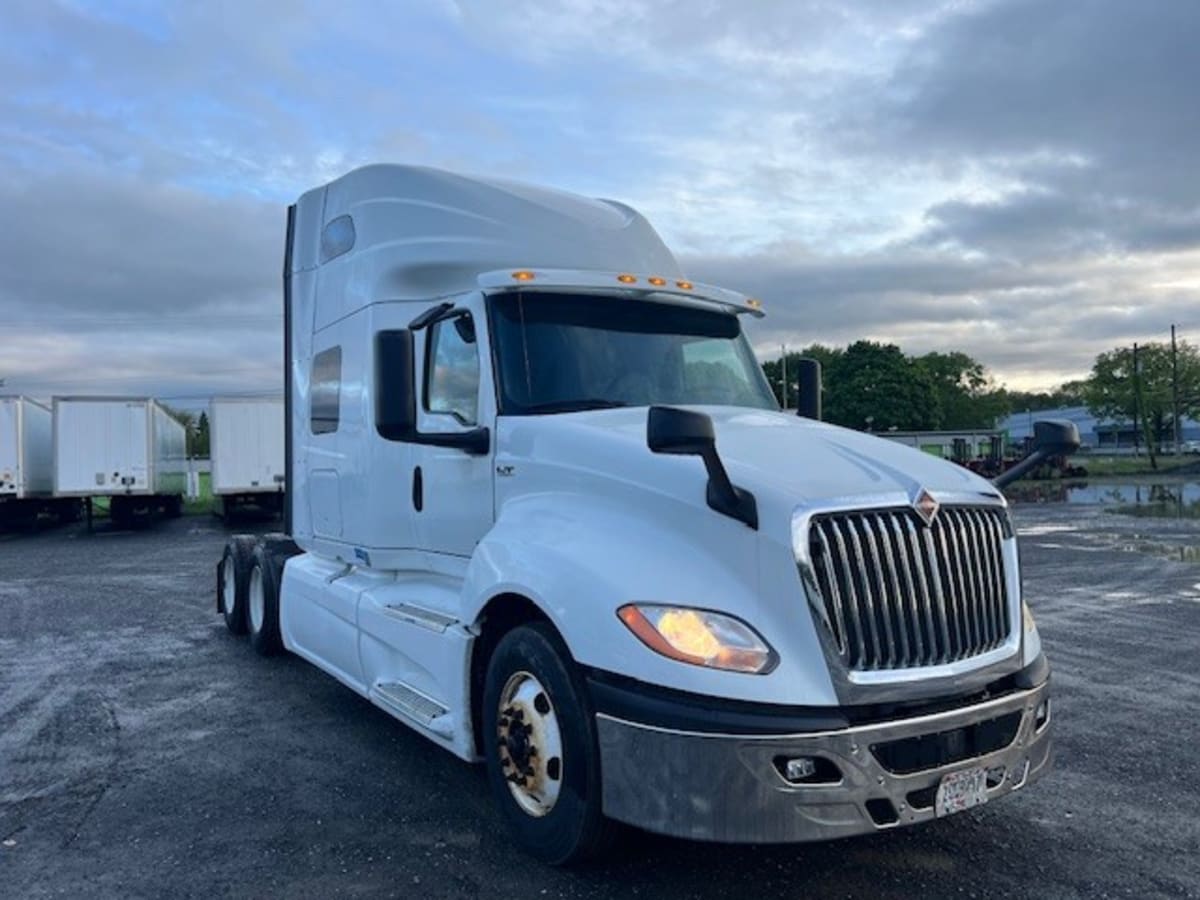 2020 International LT in Allentown, PA — photo 3