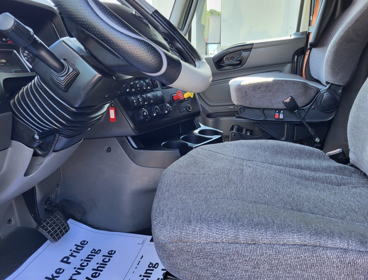 2020 International - image 10