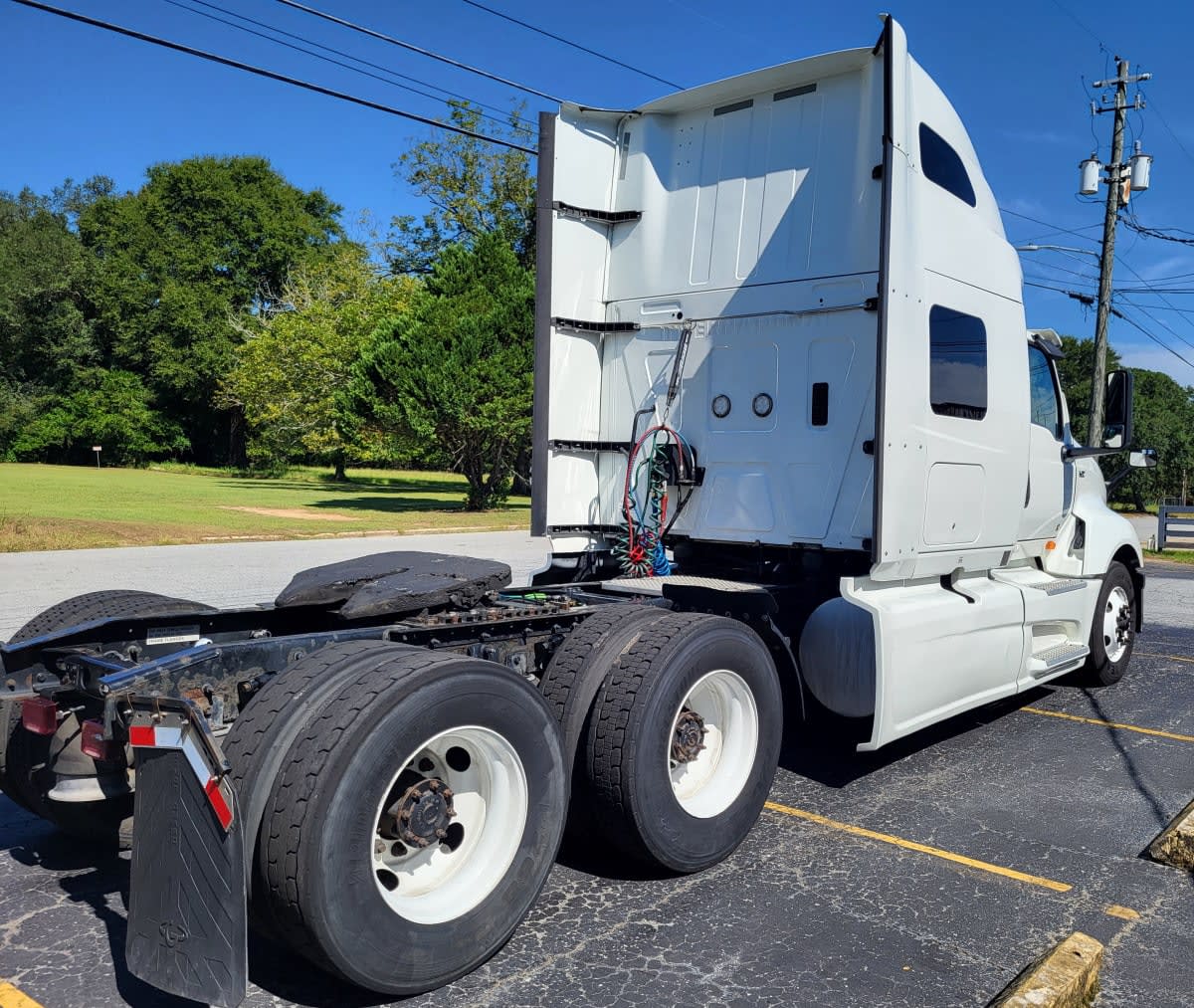 2020 International - image 4