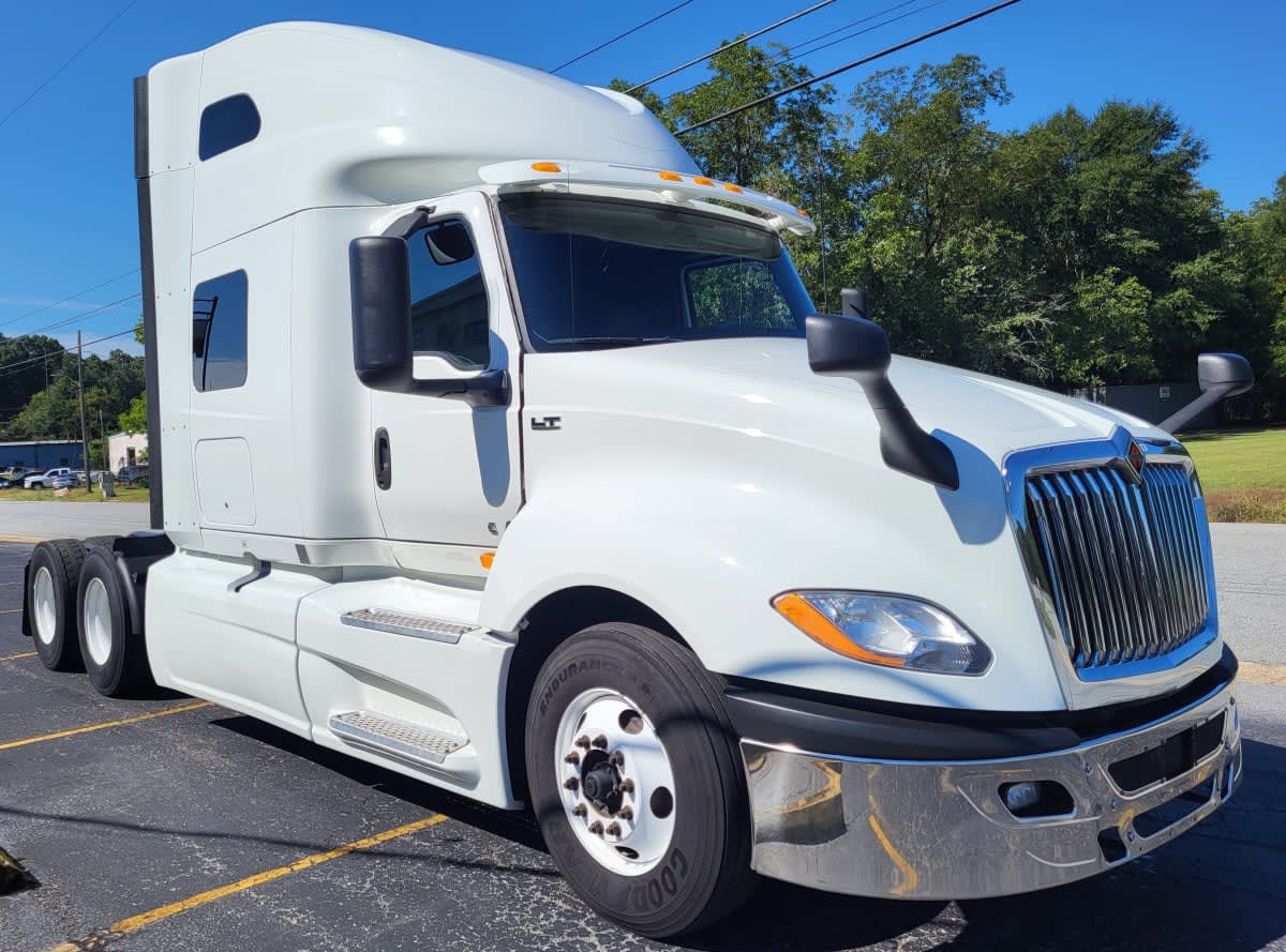 2020 International - image 3