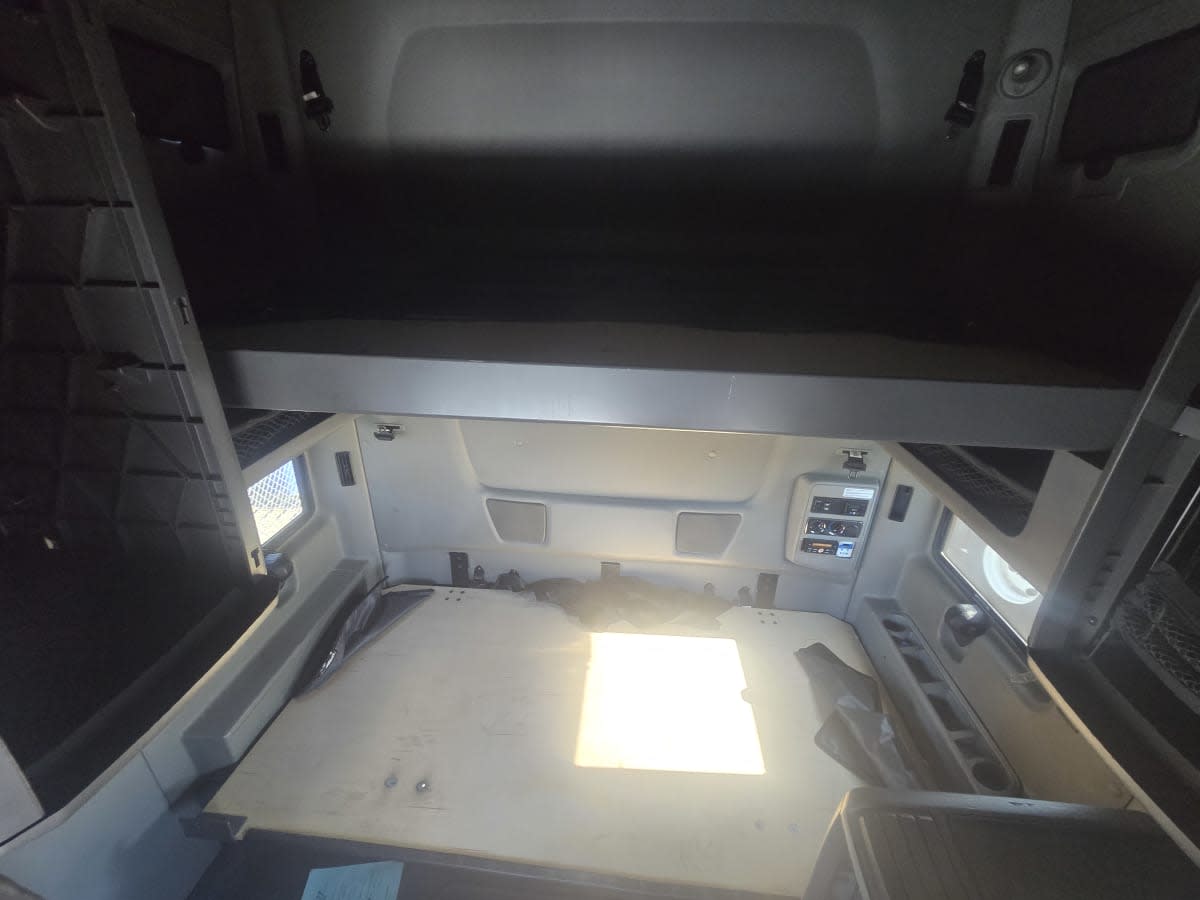 2020 Navistar International LT625 SLPR CAB 252633