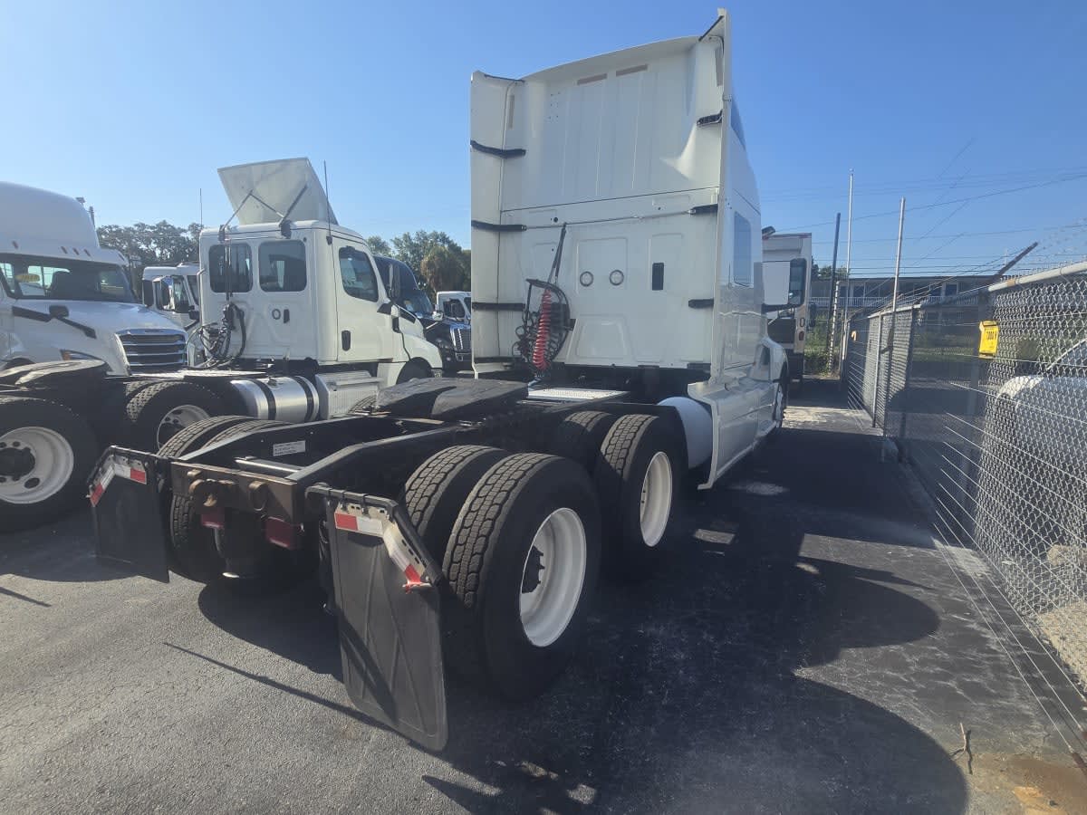 2020 Navistar International LT625 SLPR CAB 252633