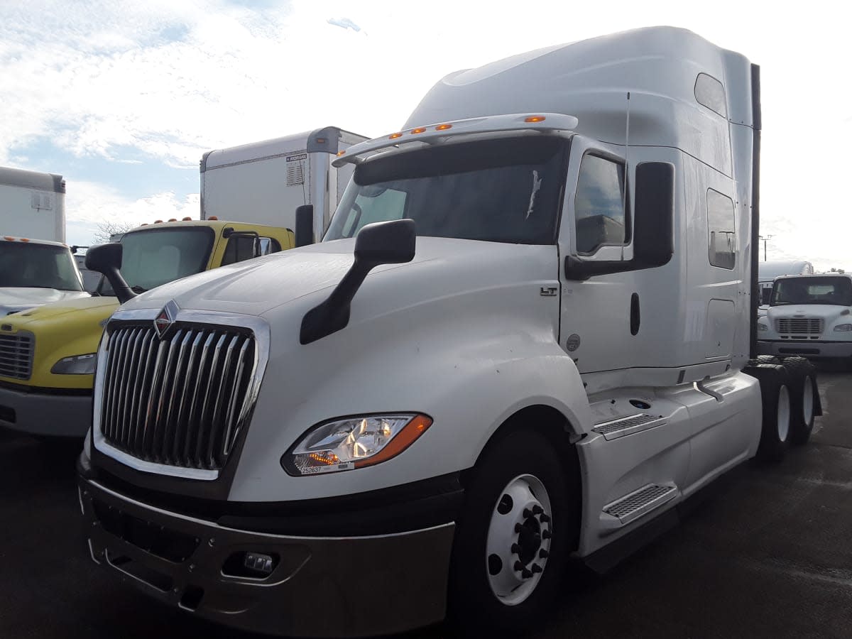 2020 Navistar International LT625 SLPR CAB 252637