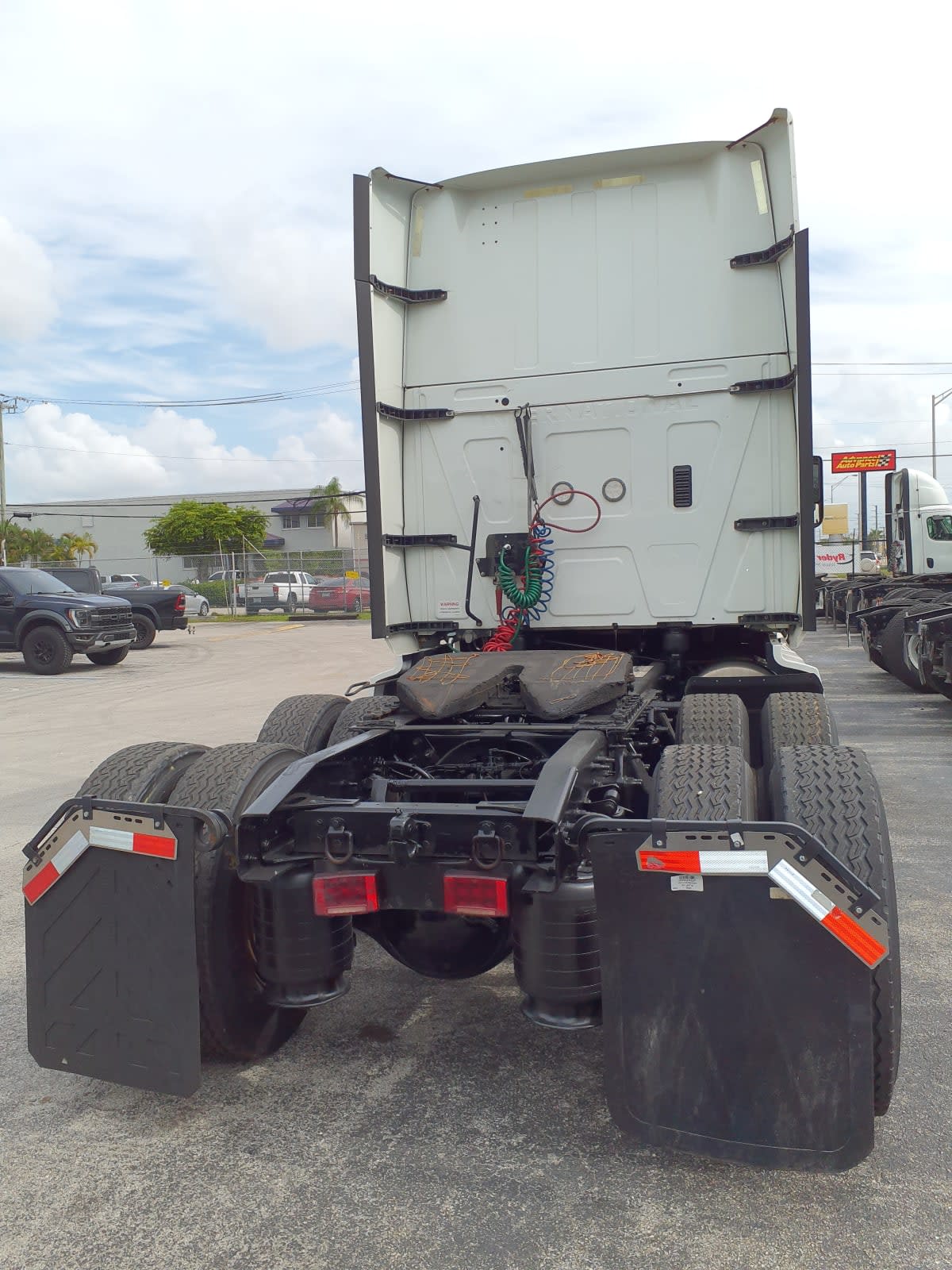 2020 Navistar International LT625 SLPR CAB 252694