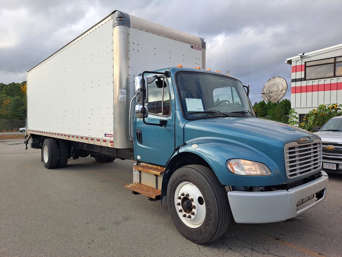 2021 Freightliner M2 106 in Salisbury, MA — photo 3
