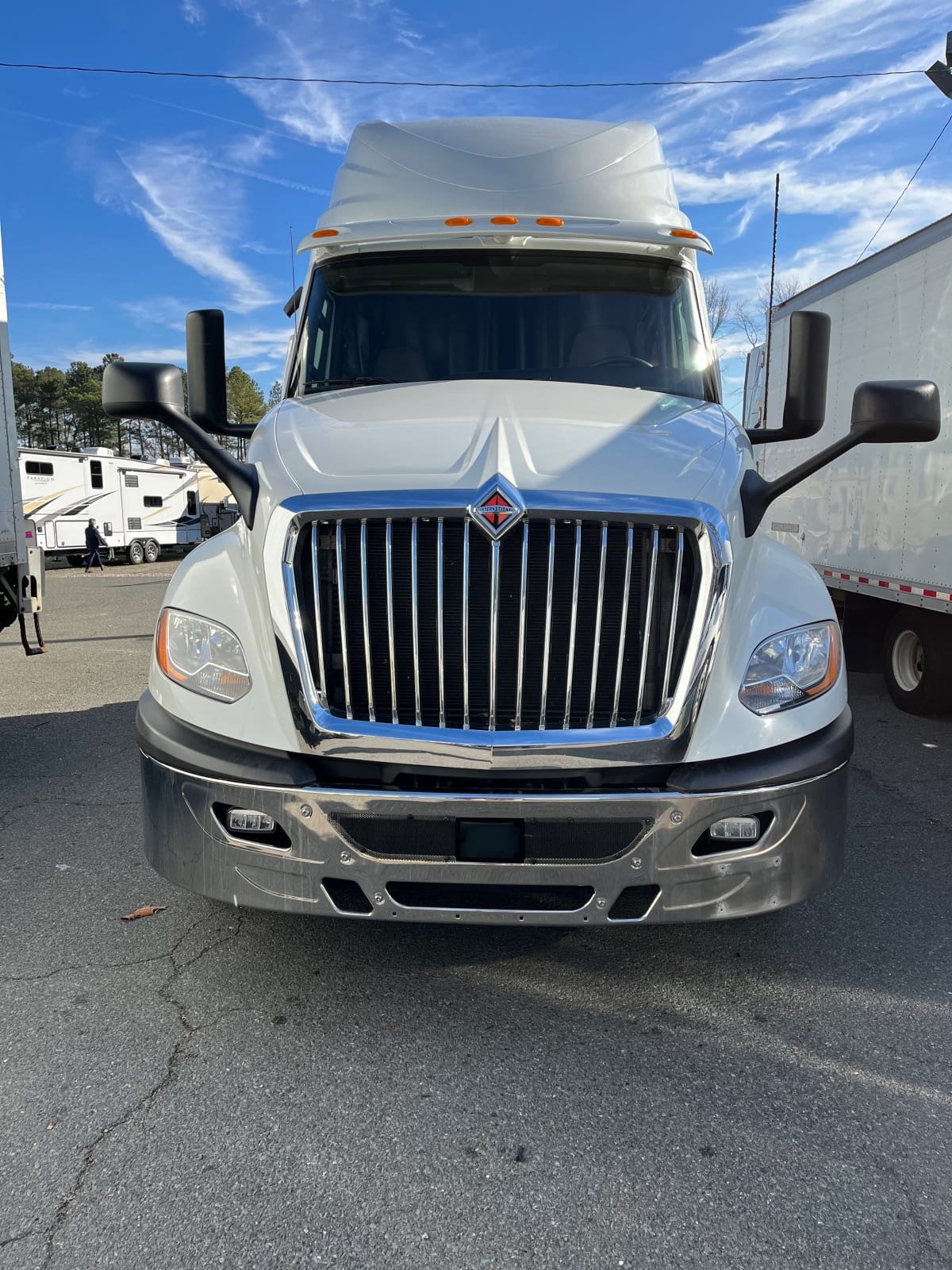 2020 Navistar International LT625 SLPR CAB 252711