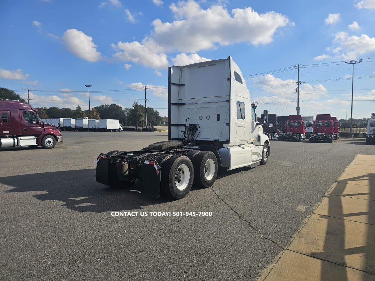 2020 International - image 7