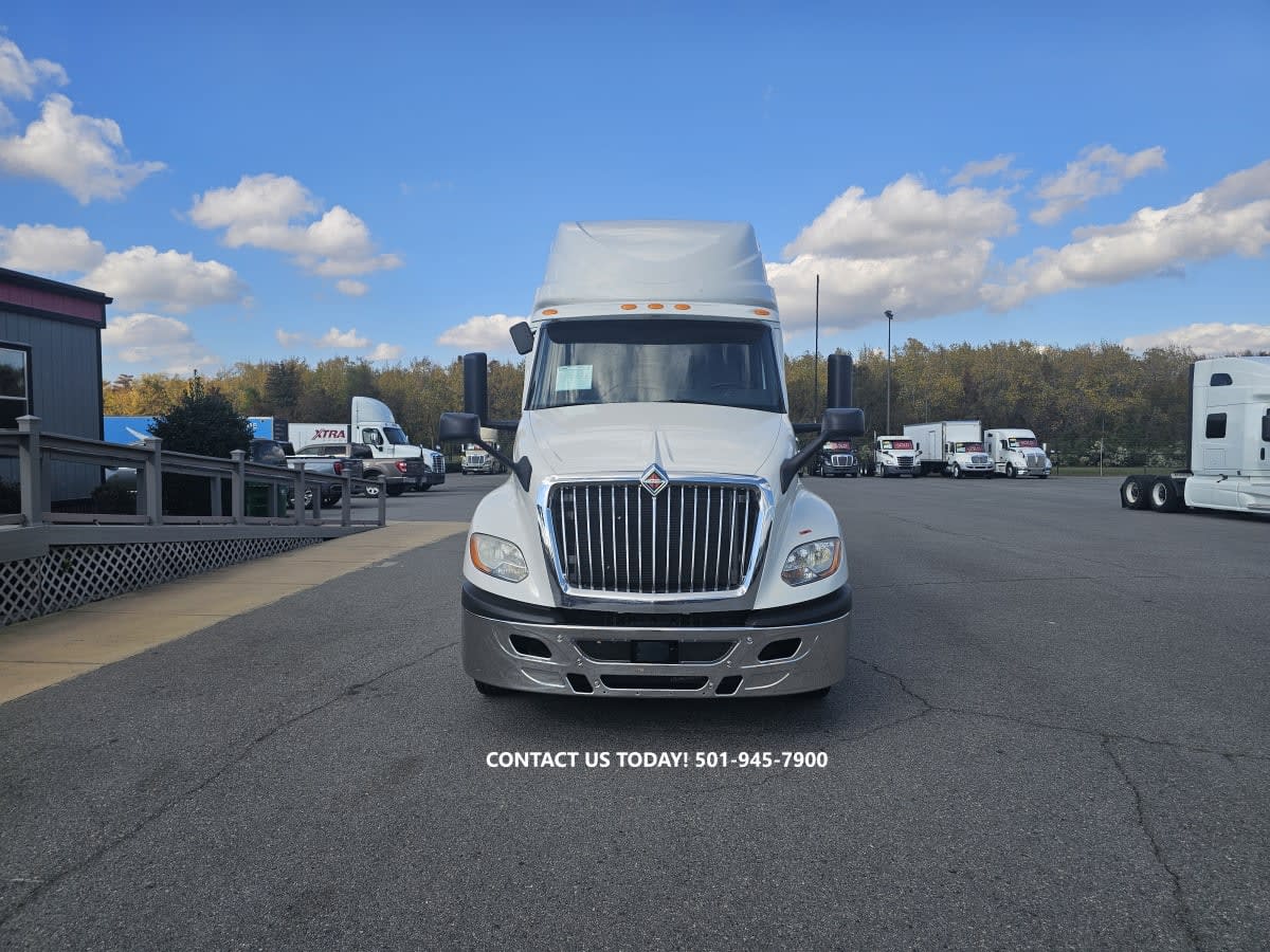 2020 International - image 3