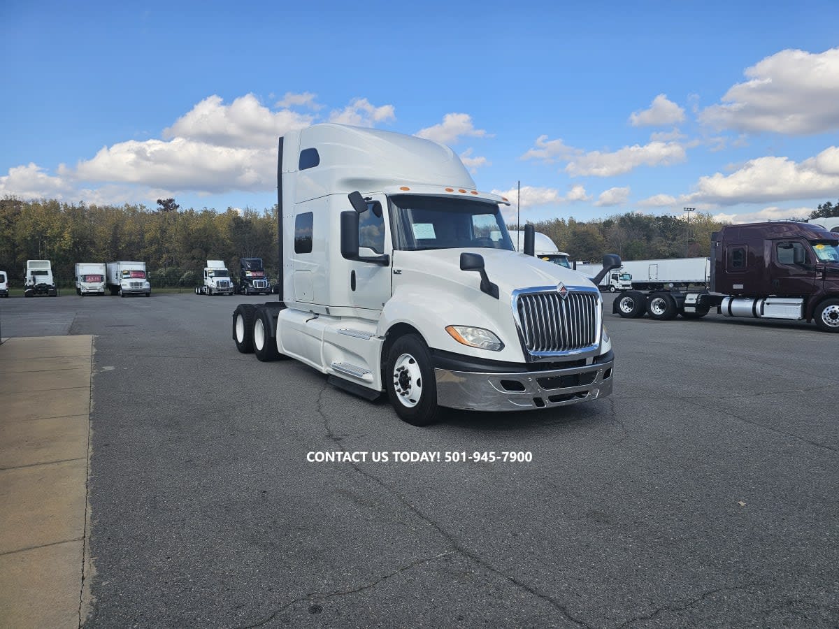 2020 International - image 5