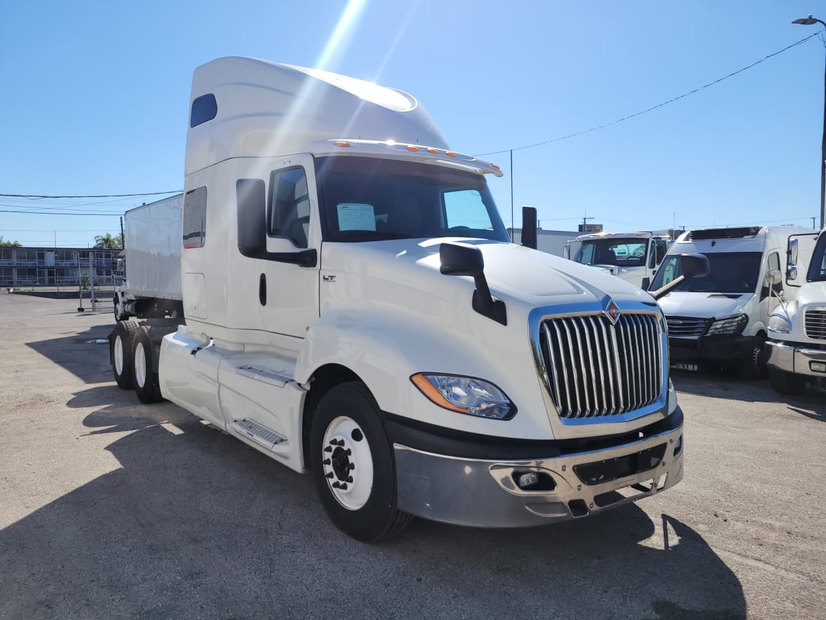 2020 Navistar International LT625 SLPR CAB 252737