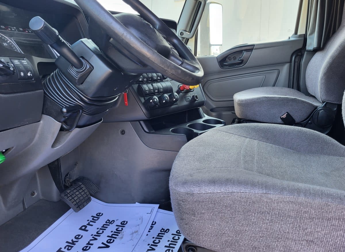 2020 International - image 11